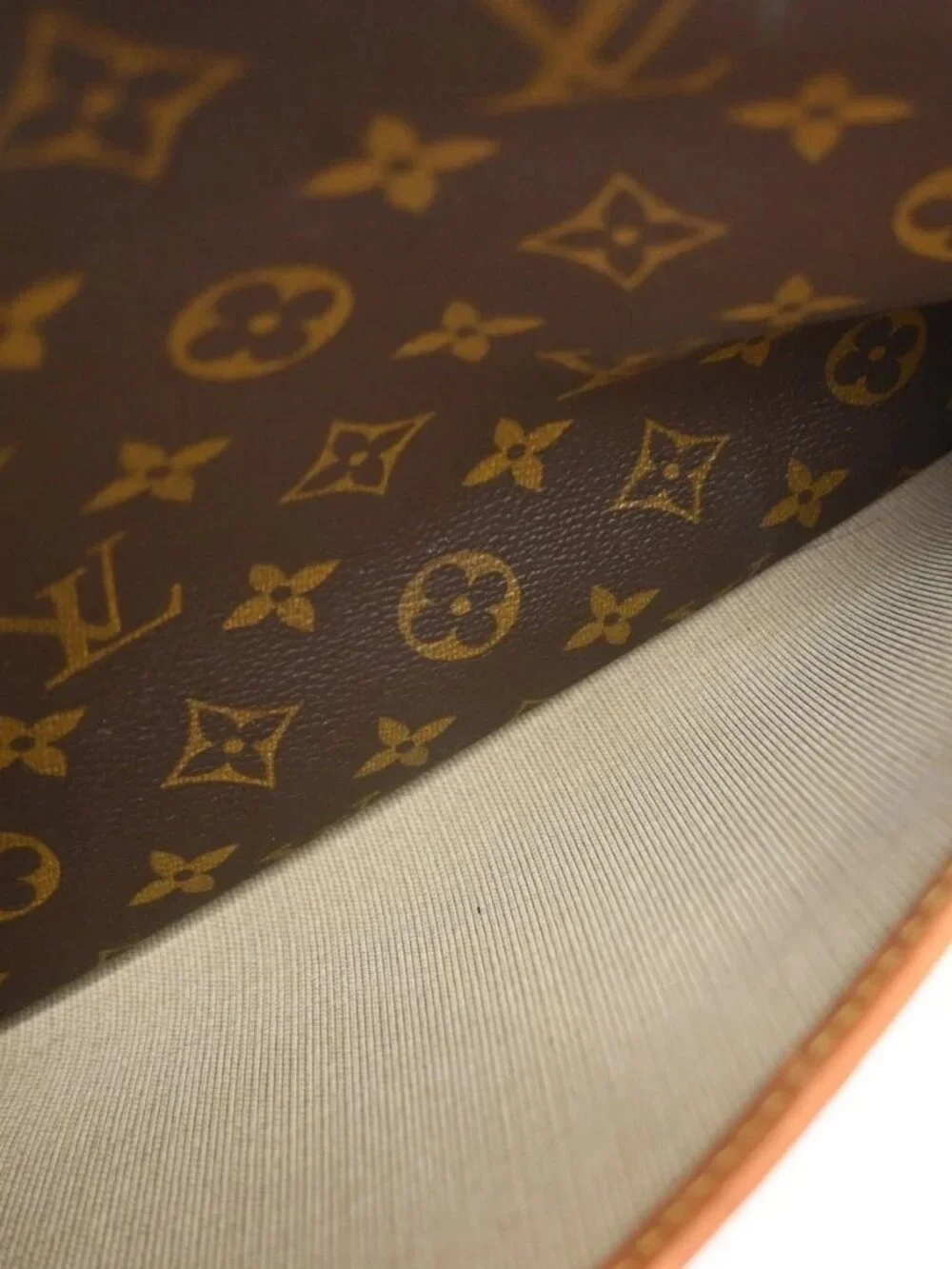 LOUIS VUITTON LV Logo Deauville Hand Bag Monogram Leather Brown